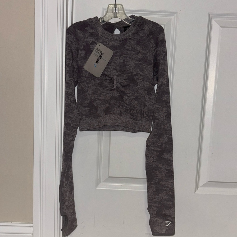GYMSHARK Camo Seamless Long Sleeve Crop!